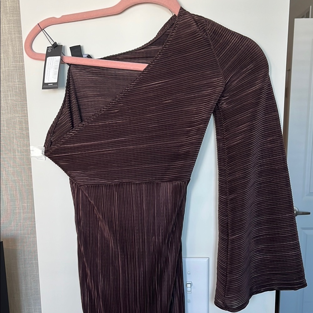 PrettyLittleThing Brown Asymmetrical Cocktail Dress with flare Sleeve